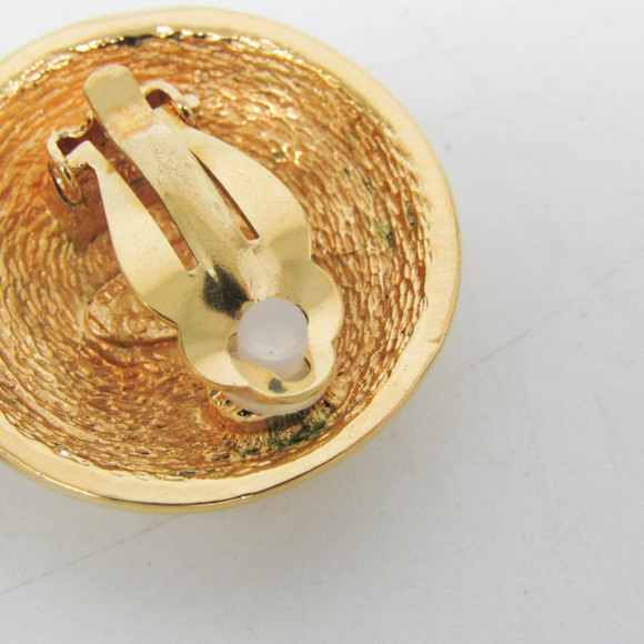 CHANEL Vintage Gold Logo Earrings - Picture 7 of 10